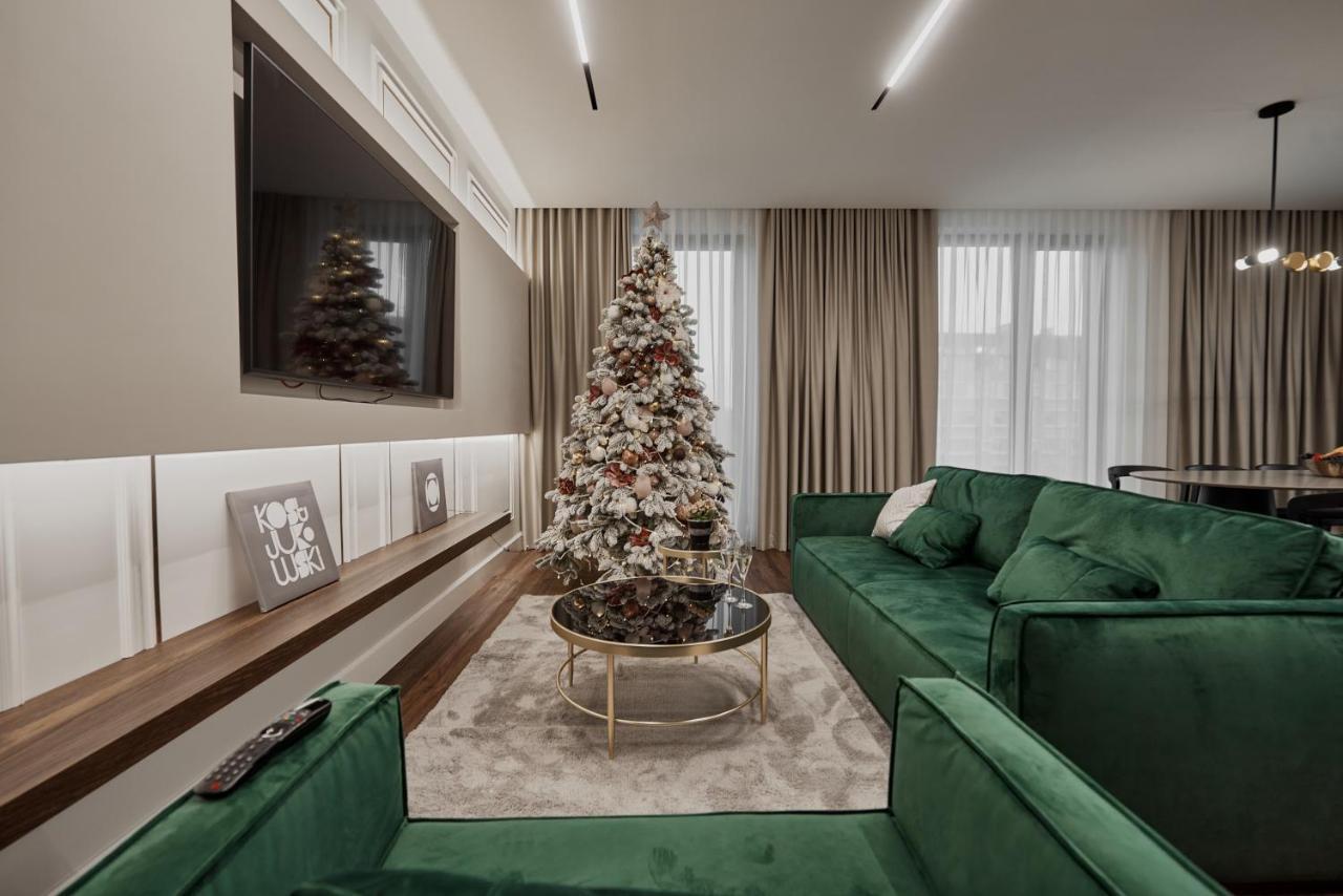 Kostjukowski Apartments Avalon Λβιβ Εξωτερικό φωτογραφία