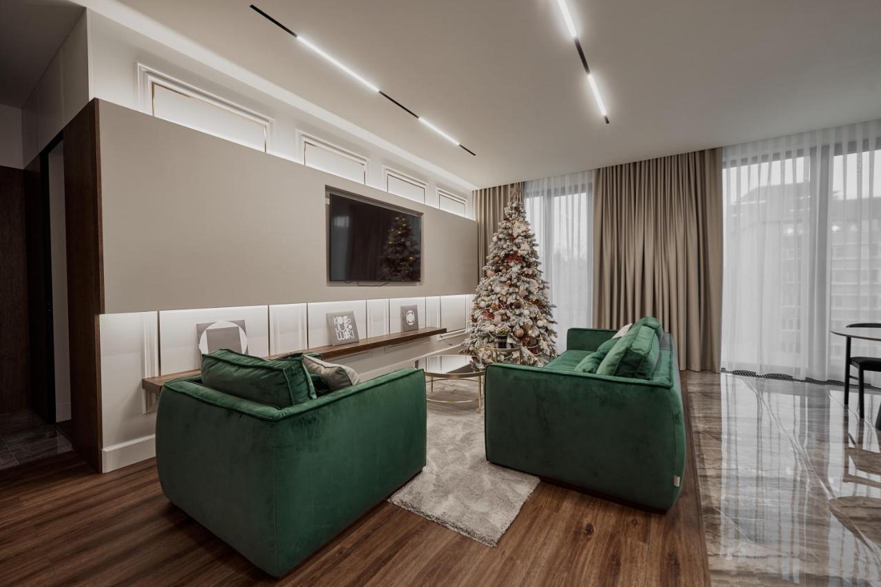 Kostjukowski Apartments Avalon Λβιβ Εξωτερικό φωτογραφία
